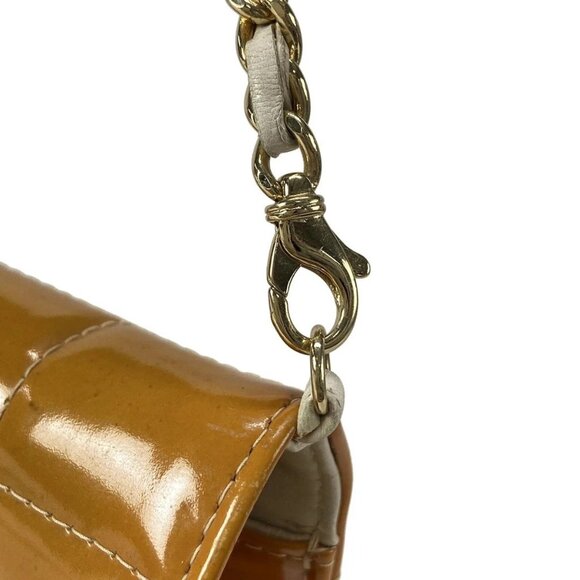 Auth CHANEL Chocolate Bar - Light Brown Patent Leather Shoulder Bag - Picture 8 of 16